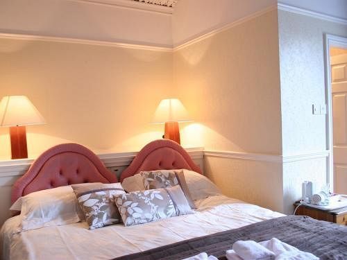 Ba Ba Guest house 4*